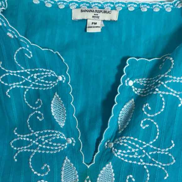 Banana Republic Tops - Banana Republic PM Embroidered Turquoise Top NWOT